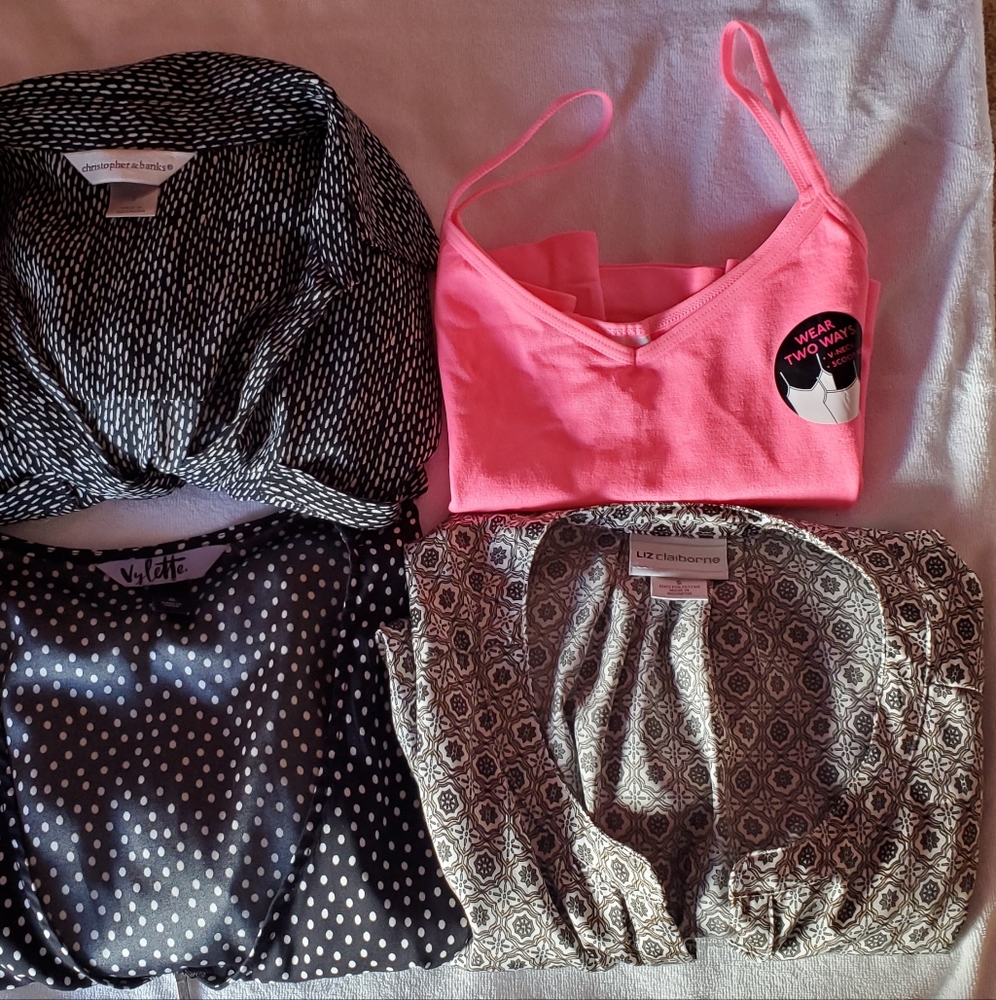 4 womens size small tops